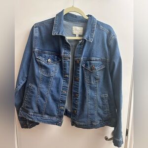 Jessica Simpson jean jacket 1X stretch denim.